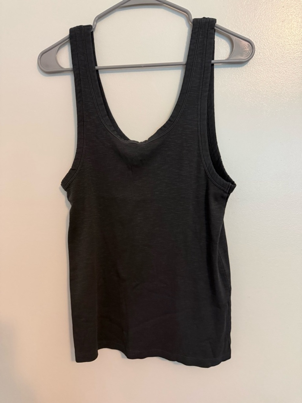 Universal Thread Black Ribbed Scoop Neck Tank - Picture 2 of 3